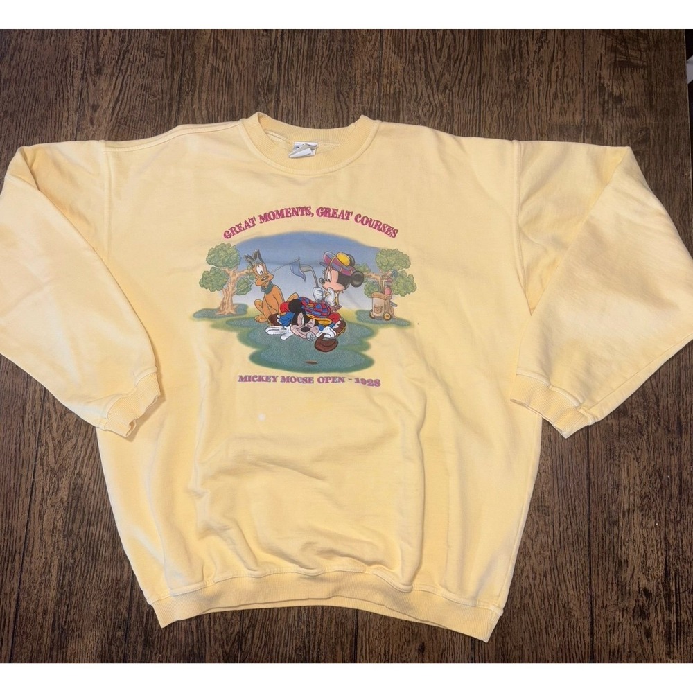 Vintage 90s Disney Store Golf Sweatshirt Mens M Embroidered Mickey Graphic 1928